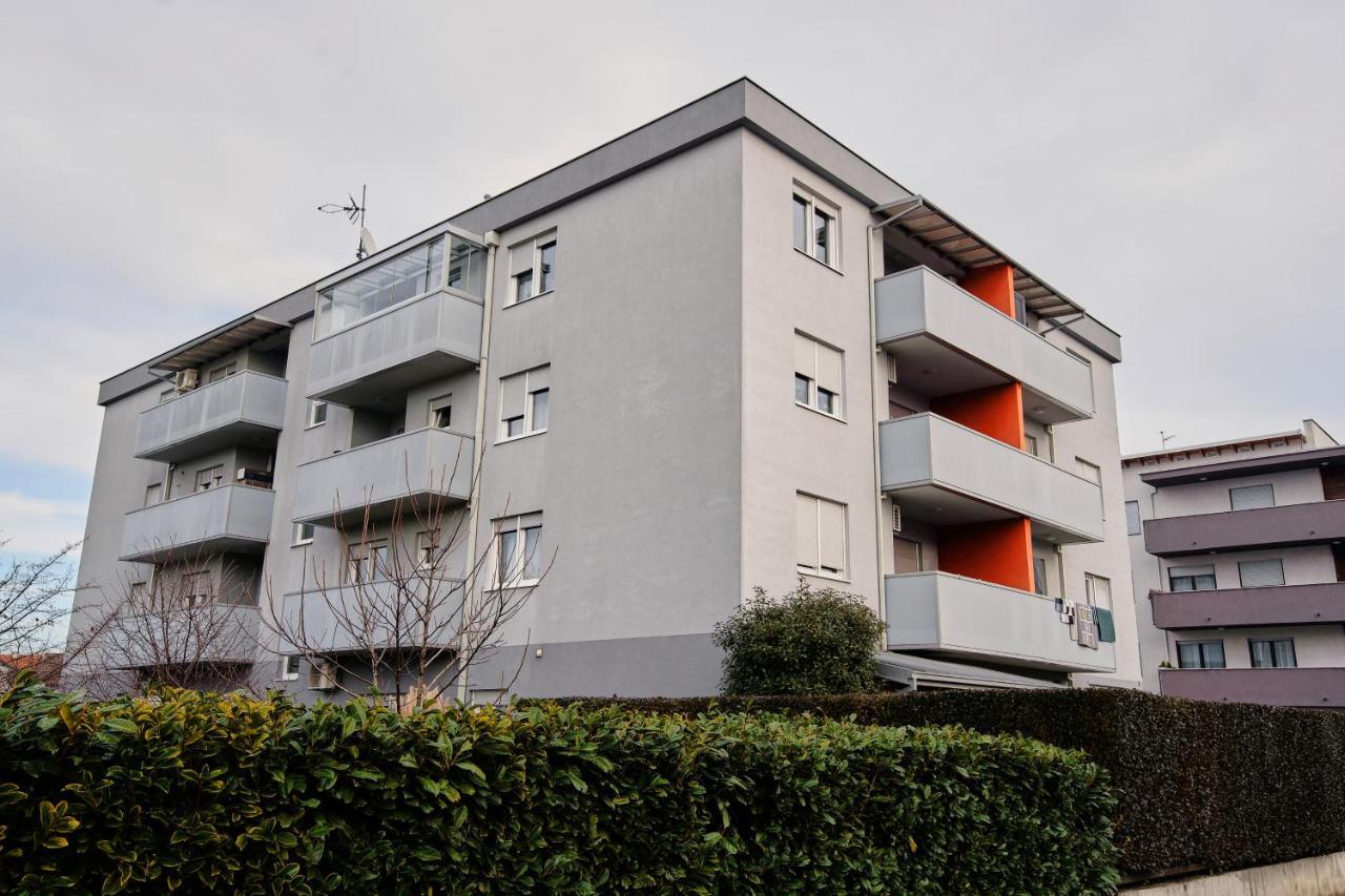 Lovely Apartment Mira Near Airport Zagreb Velika Gorica Εξωτερικό φωτογραφία